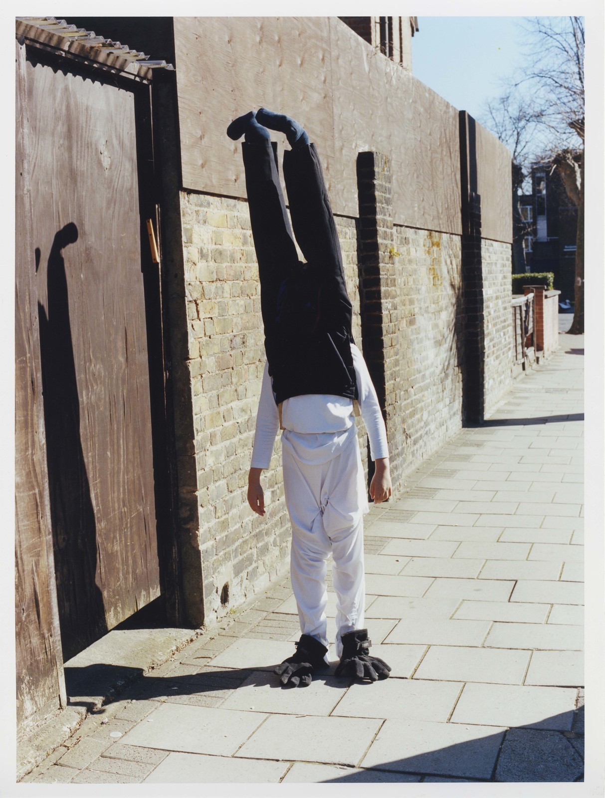 Happy Purim - Headless boy — ©  Estelle Hanania